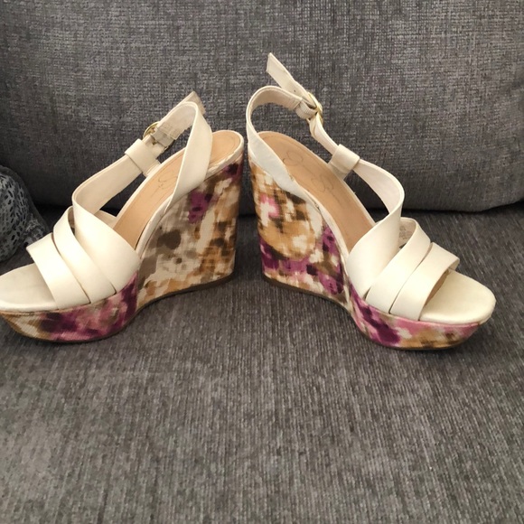 Jessica Simpson Wedges - Picture 3 of 8